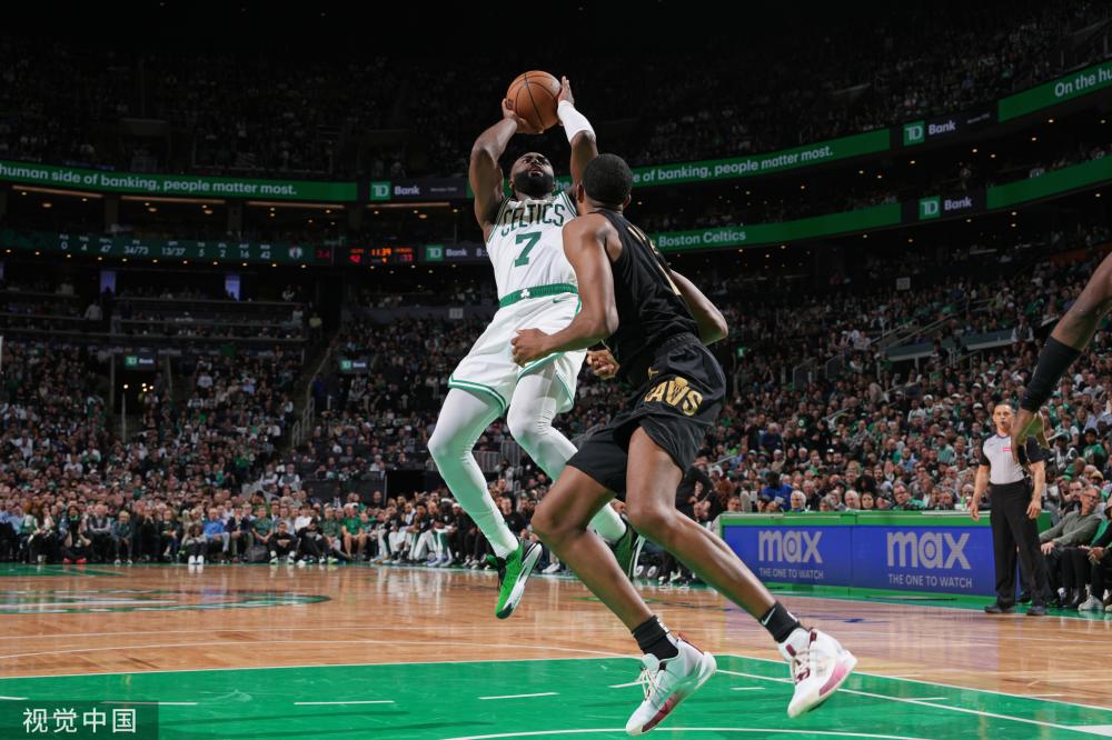 他往往依靠 他往往依靠