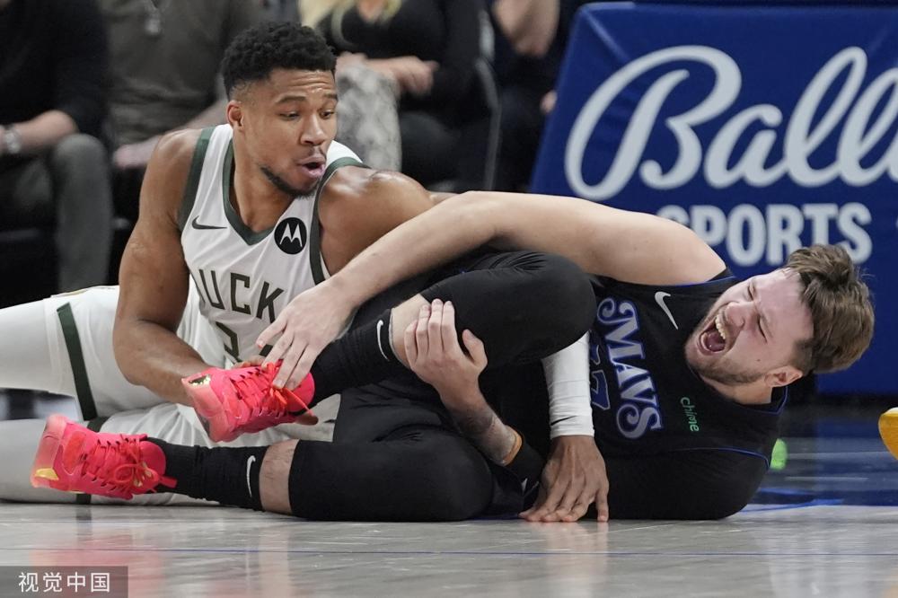 随着球队高 随着球队高